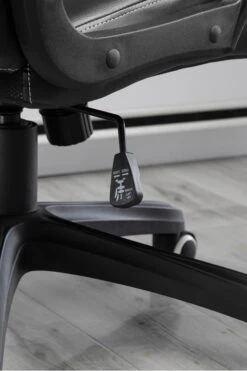 Marino Leather Office Chair 23 Marino Leather Office Chair -Office Furniture Shop 921 321v70bk marino black 4