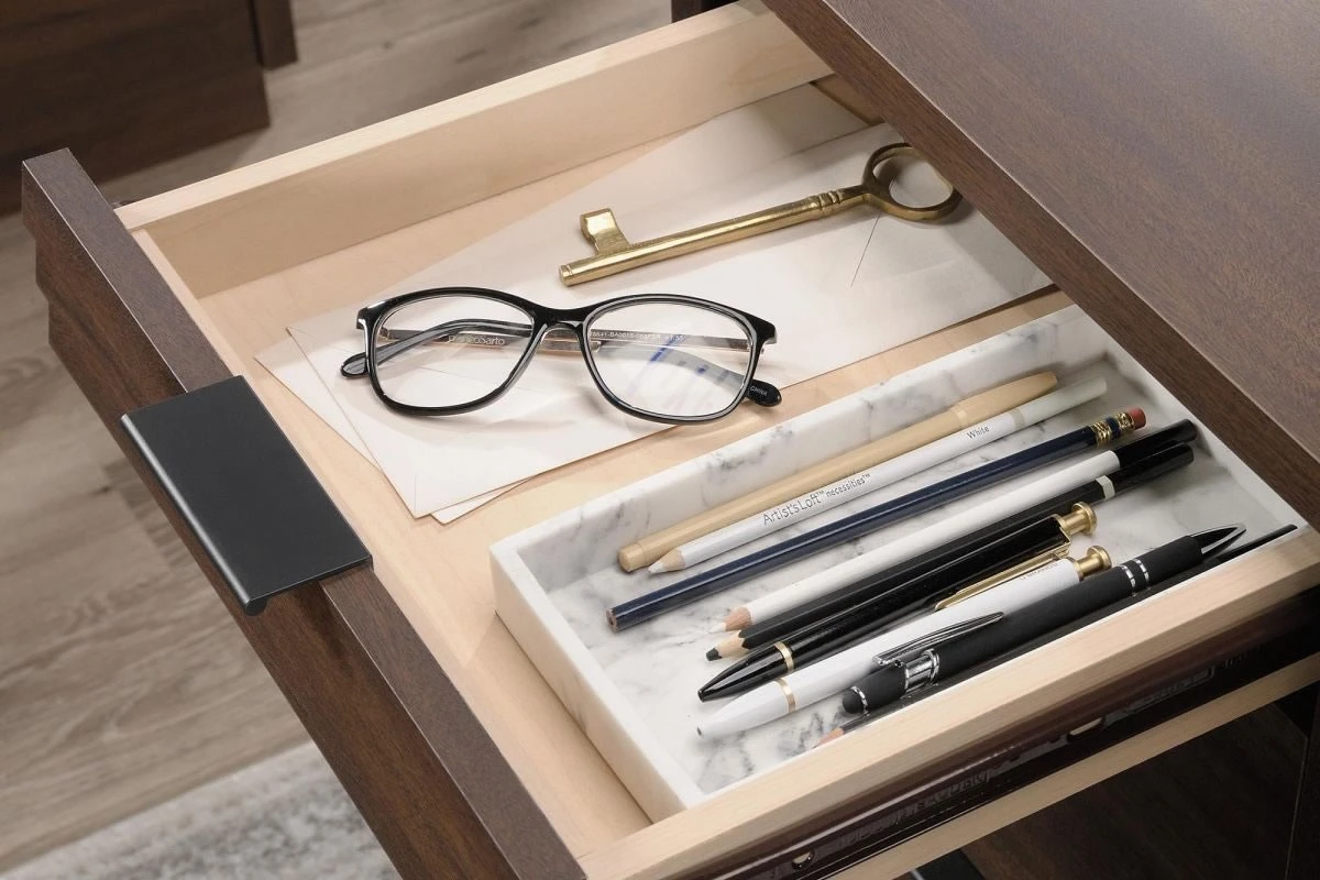 Elstree Executive Desk 3 Elstree Executive Desk - Image 3