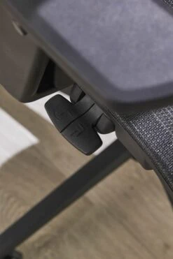 Ergo Twist Mesh With Headrest 22 Ergo Twist Mesh With Headrest -Office Furniture Shop ergo twist 10