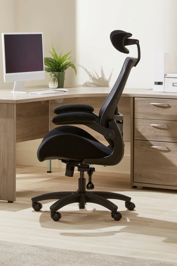 Resolute Folding Arm Mesh Chair 5 Resolute Folding Arm Mesh Chair - Image 5