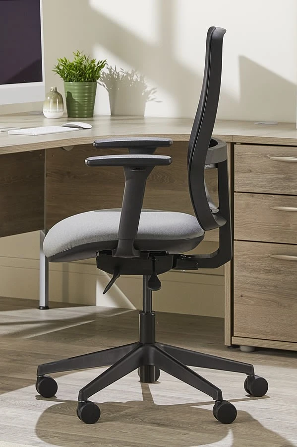 Sammie Mesh High Back Office Chair 3 Sammie Mesh High Back Office Chair - Image 3